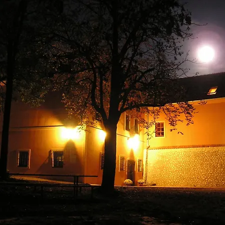 Guest house Zatisi