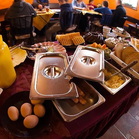 Zatisi Guest house
