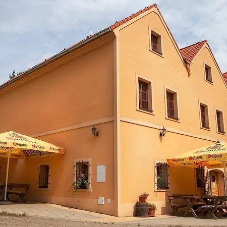 Guest house Zatisi 3*