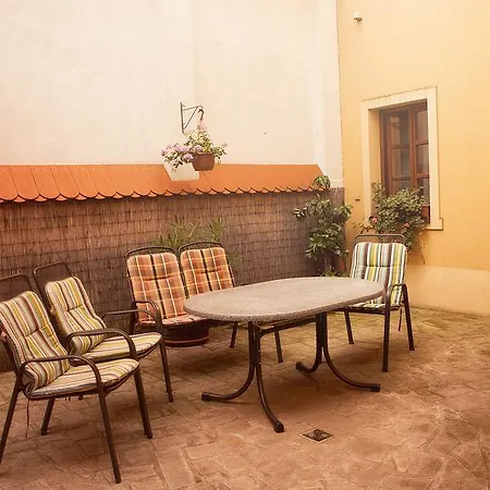 Zatisi Guest house